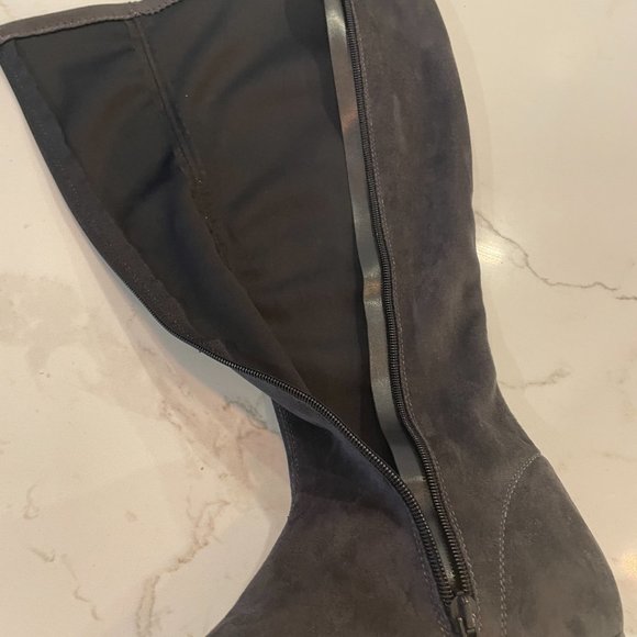 Ron White Grey Stretch Eco Suede Boot Size Euro 38/US 7.5/8 NEW - Picture 3 of 10